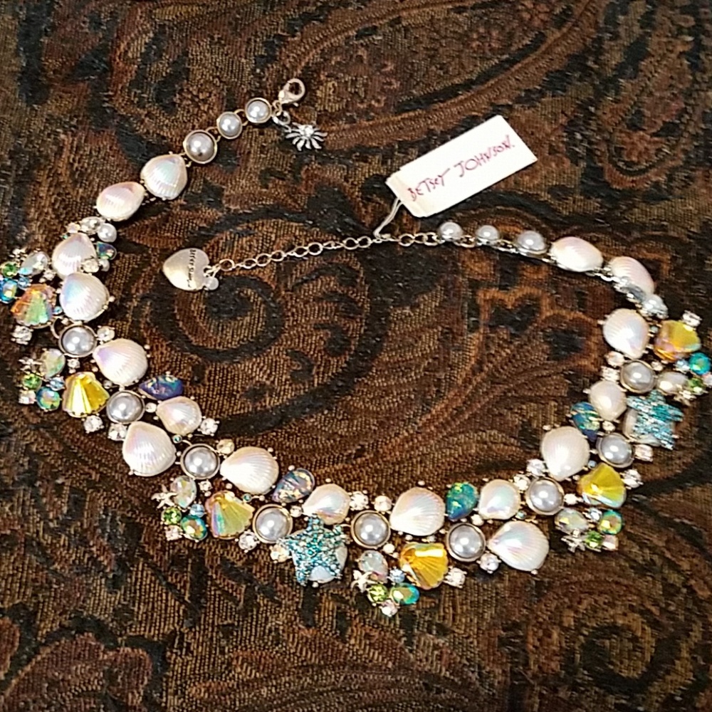 Betsey Johnson Sea Shell Necklace